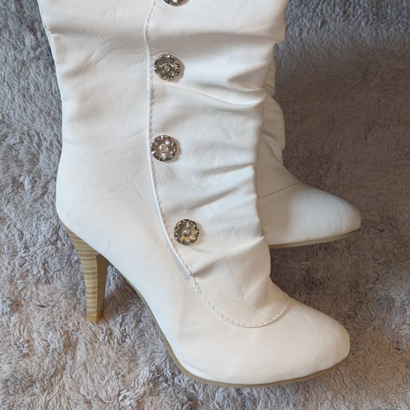 Shoes - Women's Heeled White Boots for Fall